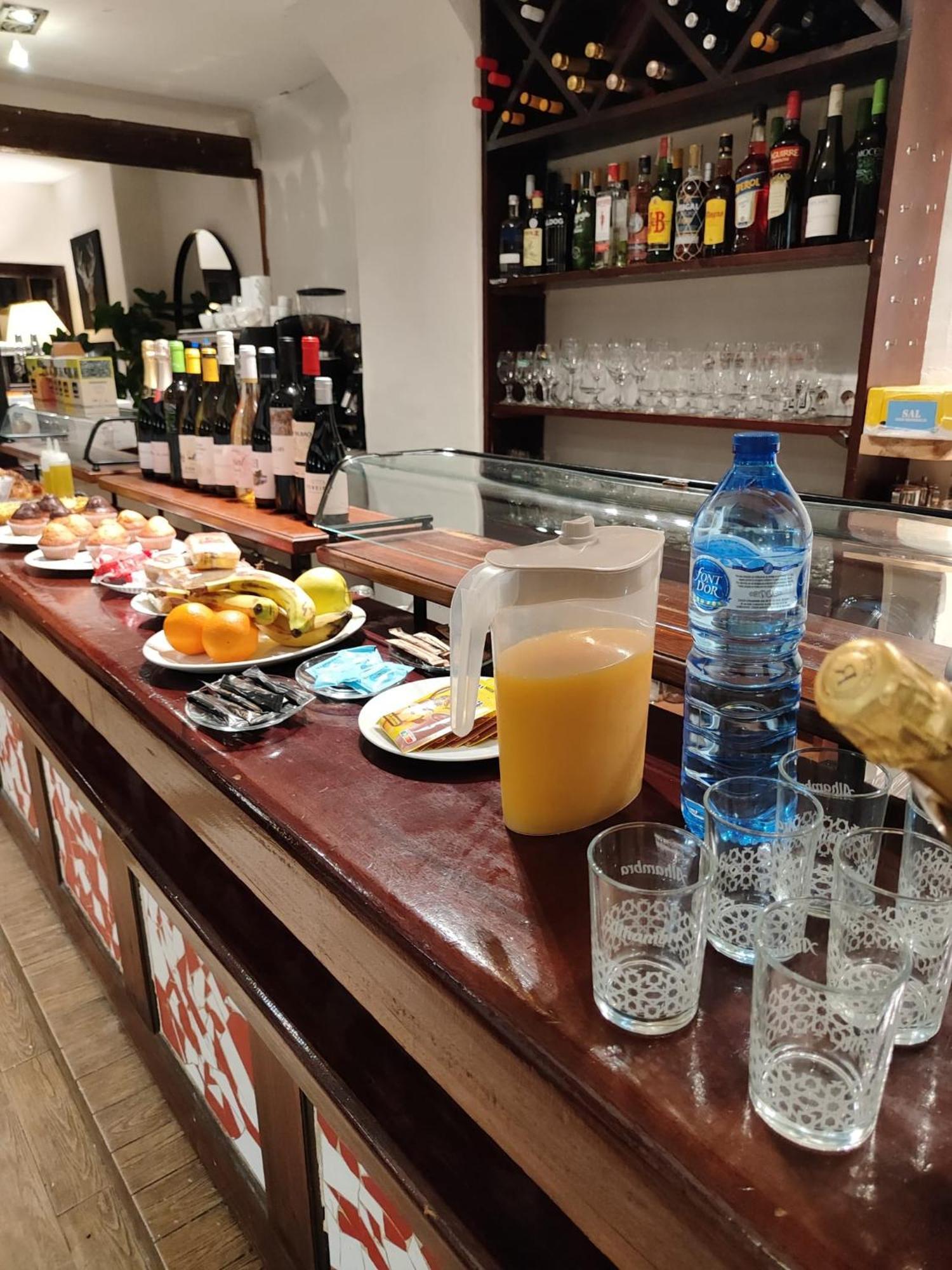 וויאלהה Hostal Nau Pradets מראה חיצוני תמונה
